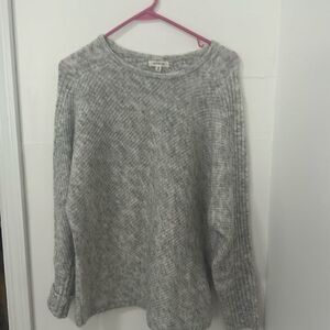 MAX STUDIO SWEATER SIZE M